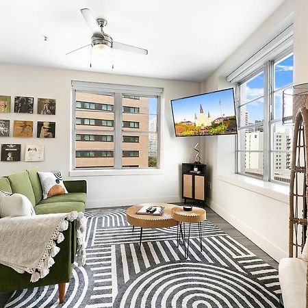 Luxury 2-Bedroom Condo Steps Away From The French Quarter New Orleans Ngoại thất bức ảnh