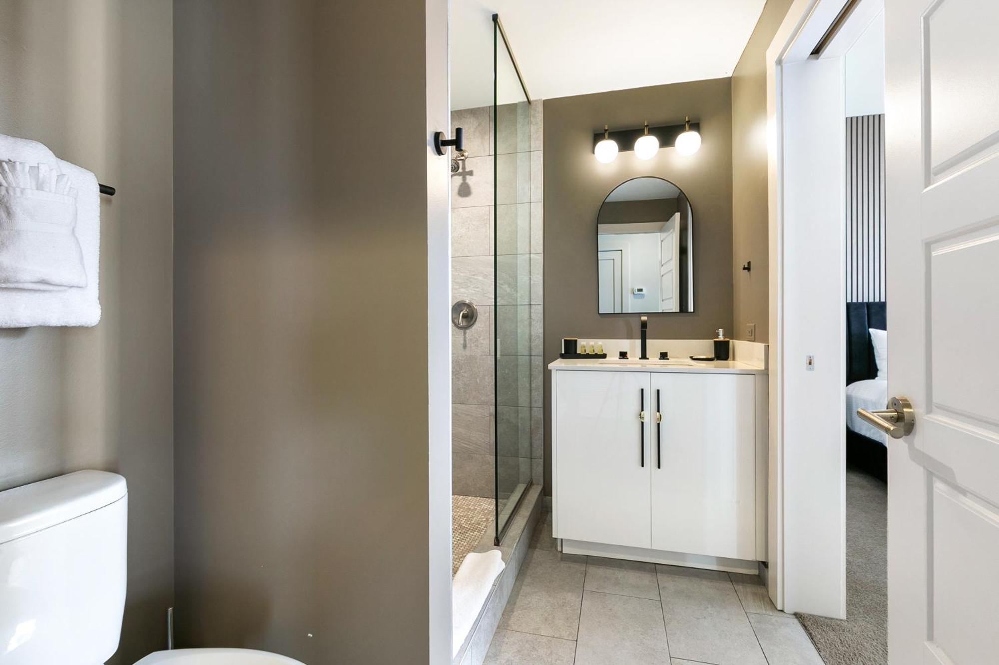 Luxury 2-Bedroom Condo Steps Away From The French Quarter New Orleans Ngoại thất bức ảnh